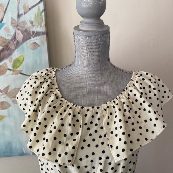 BLACK AND CREAM SÚPER CUTE POLKA DOTS SLIP ON DRESS SIZE SMALL - Picture 5 of 12